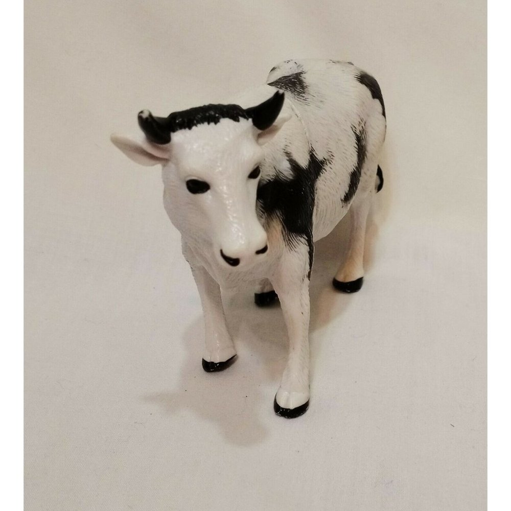 Cow Figure White Black 5" Farm Yard Animal Barn Country 1999 TM Plastic Toy